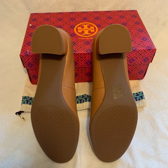 NEW Tory Burch Chelsea pumps - Picture 4 of 5